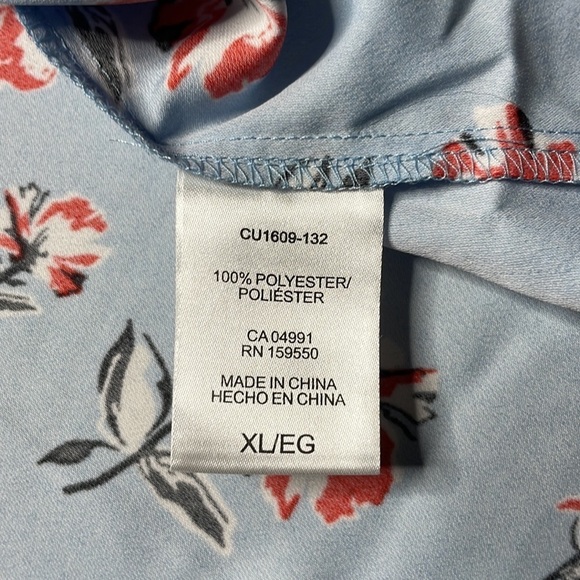 Hilary Radley Blue and Red Floral V Neck Blouse, size XL - Picture 7 of 8